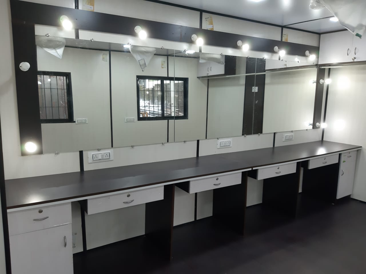 WhatsApp Image 2025-02-03 at 6.25.59 PM